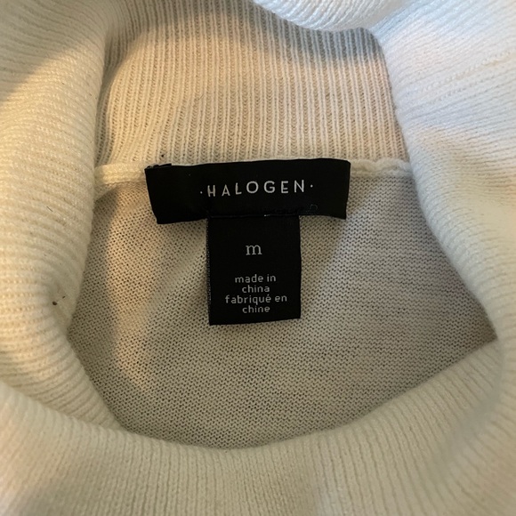 Halogen white turtleneck sweater - Picture 3 of 3
